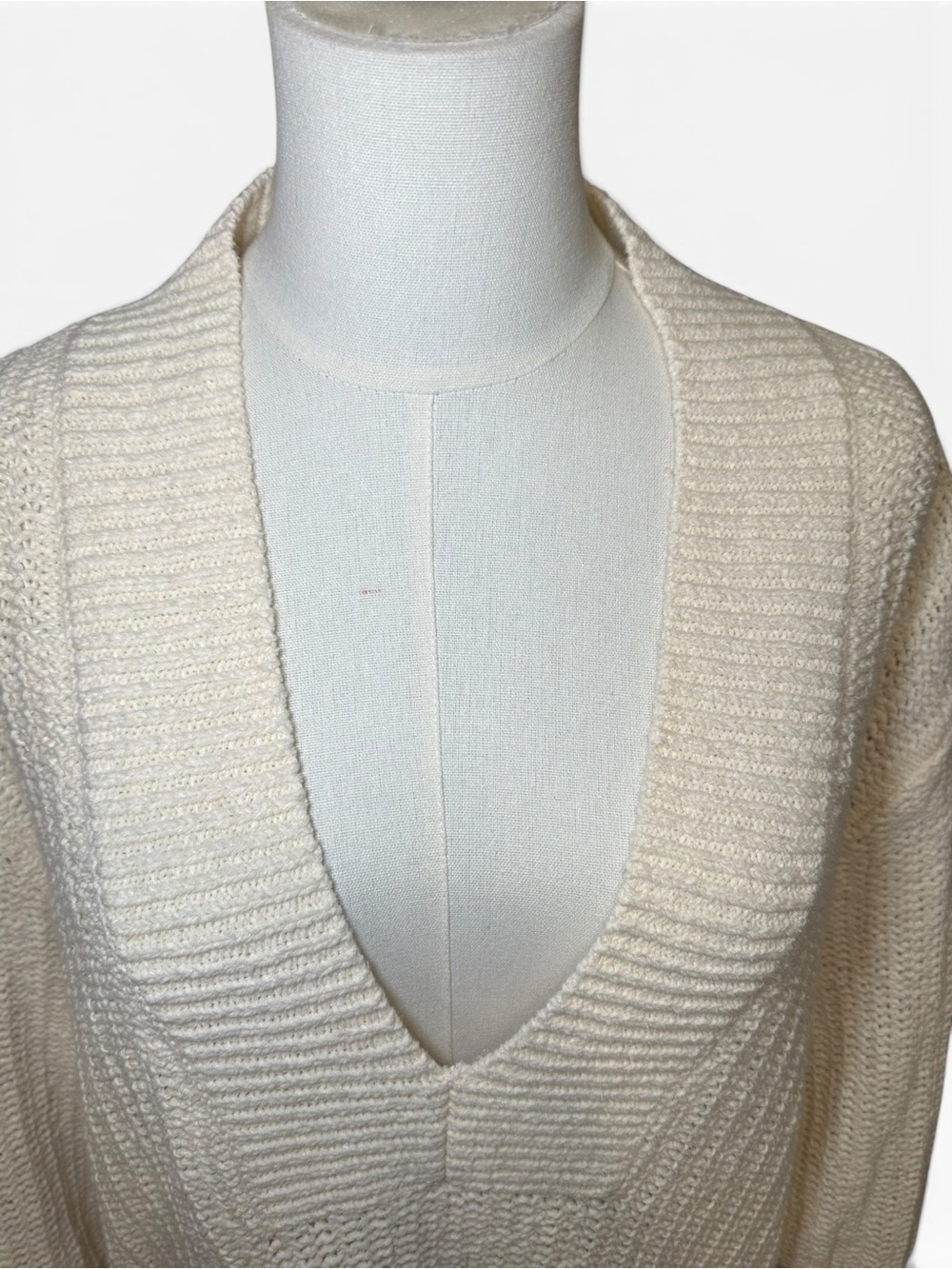 CAbi Ivory V-Neck Knit Croquet Pullover Sweater - Picture 4 of 10